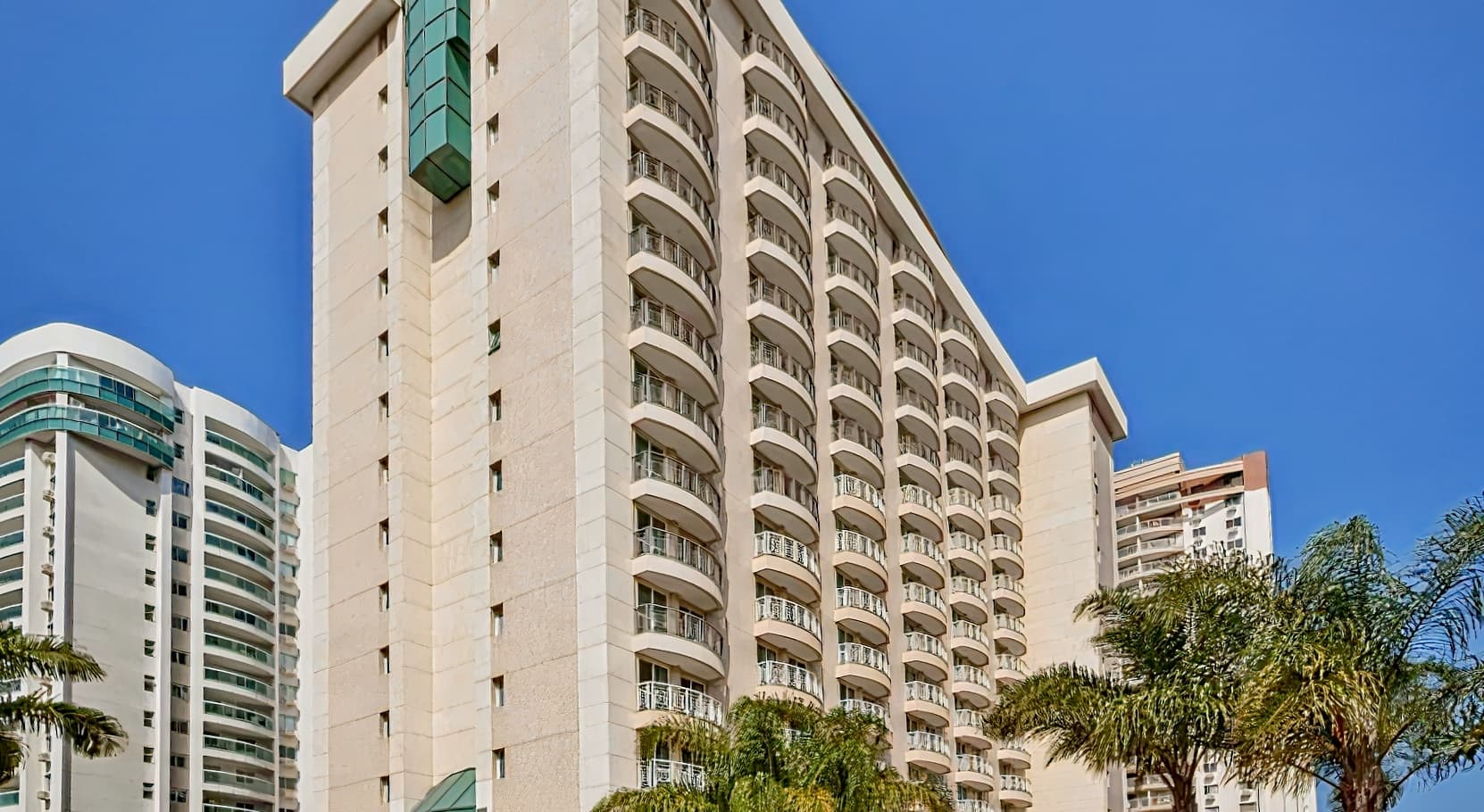 Bourbon Barra Premium Residence