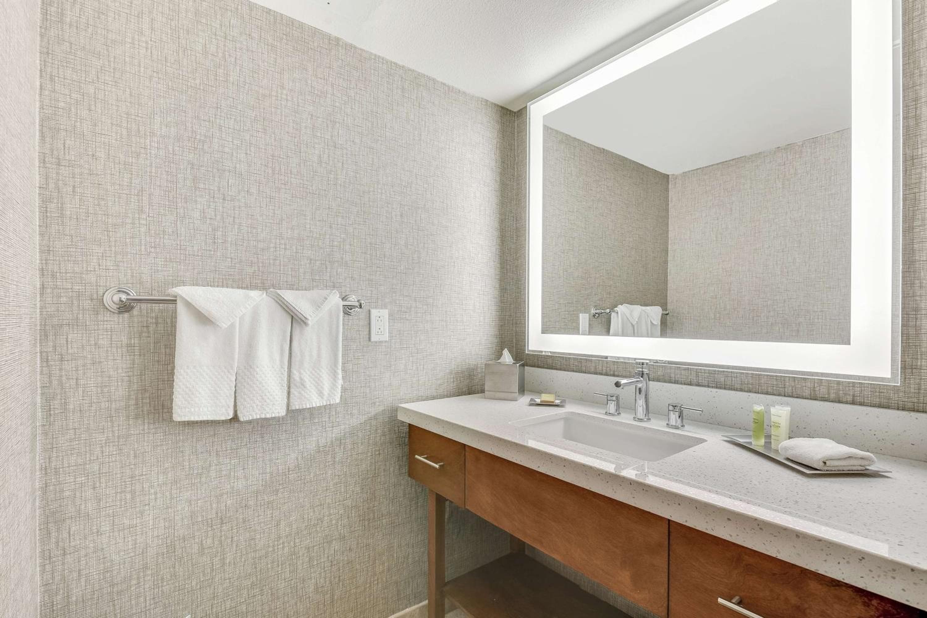 Hilton Phoenix Tapatio Cliffs Resort