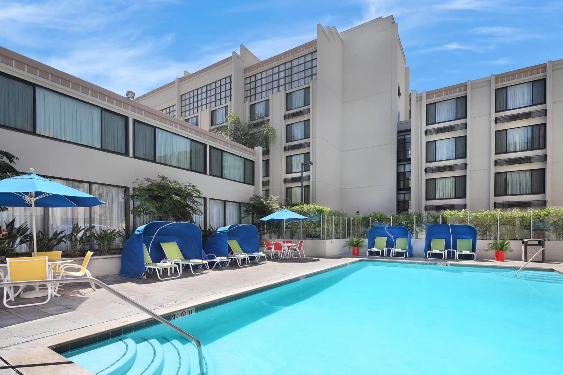 Holiday Inn Hotel & Suites Anaheim by IHG