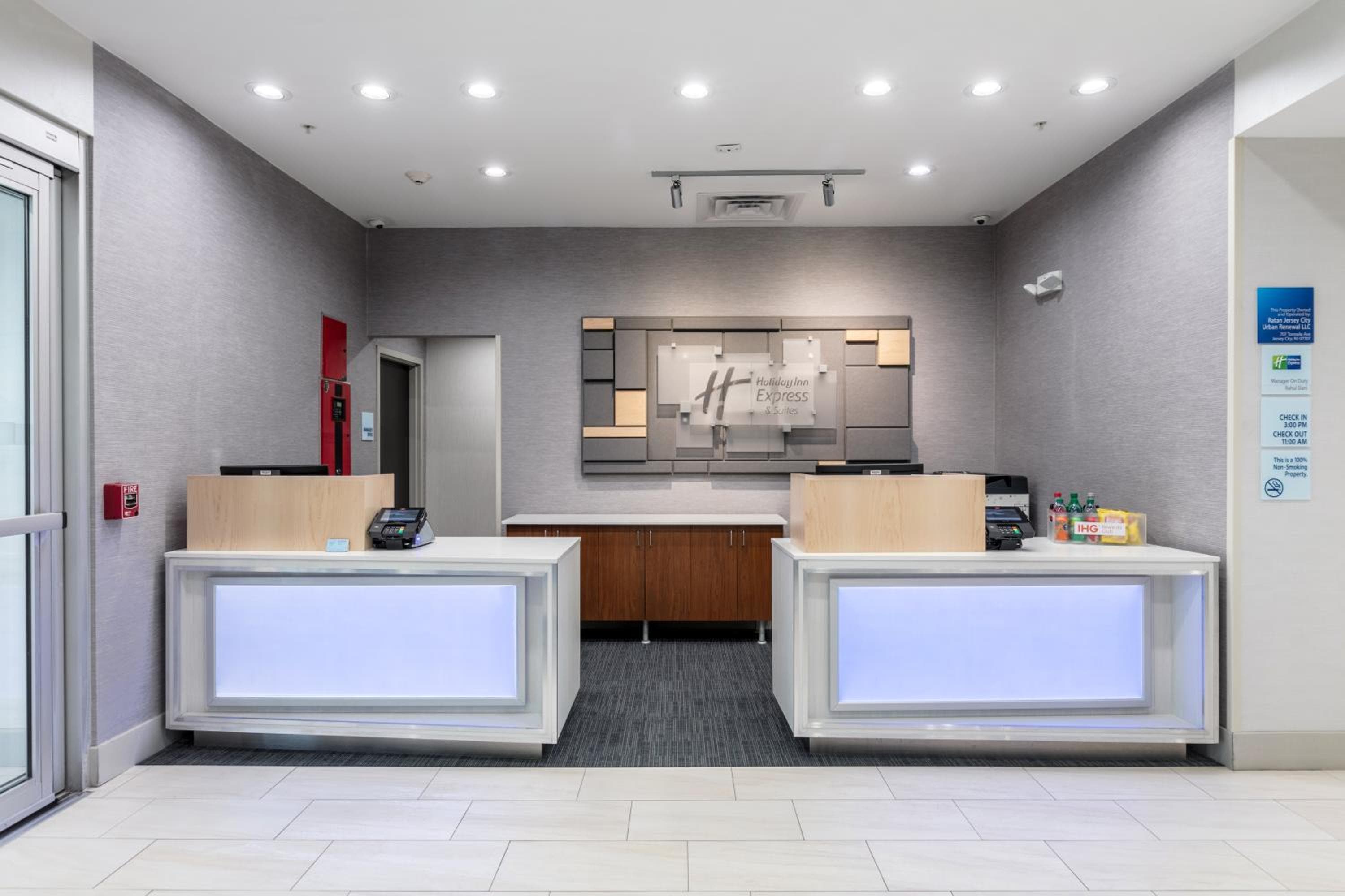 Holiday Inn Express & Suites Jersey City North - Hoboken by IHG