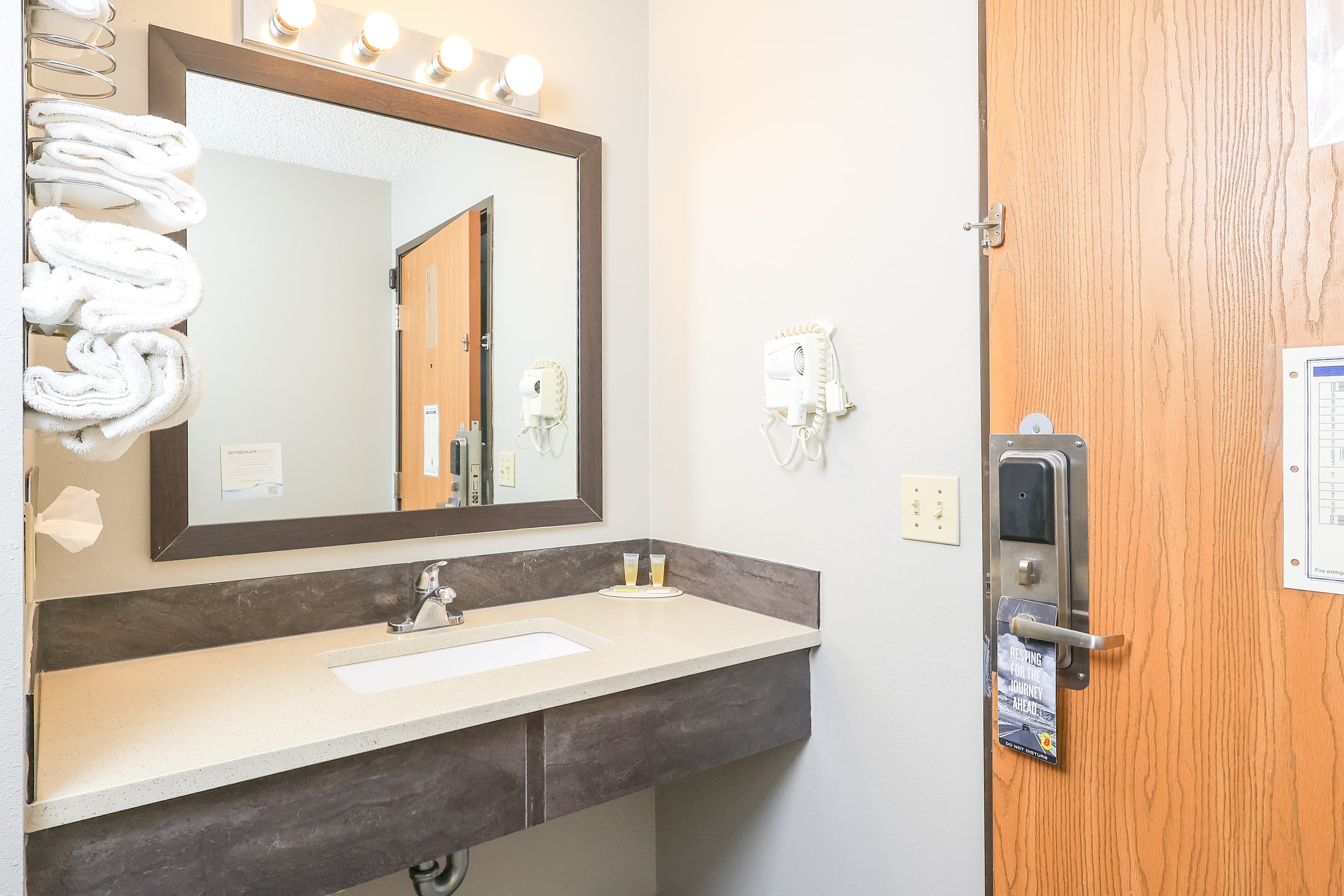 Super 8 by Wyndham Smithville