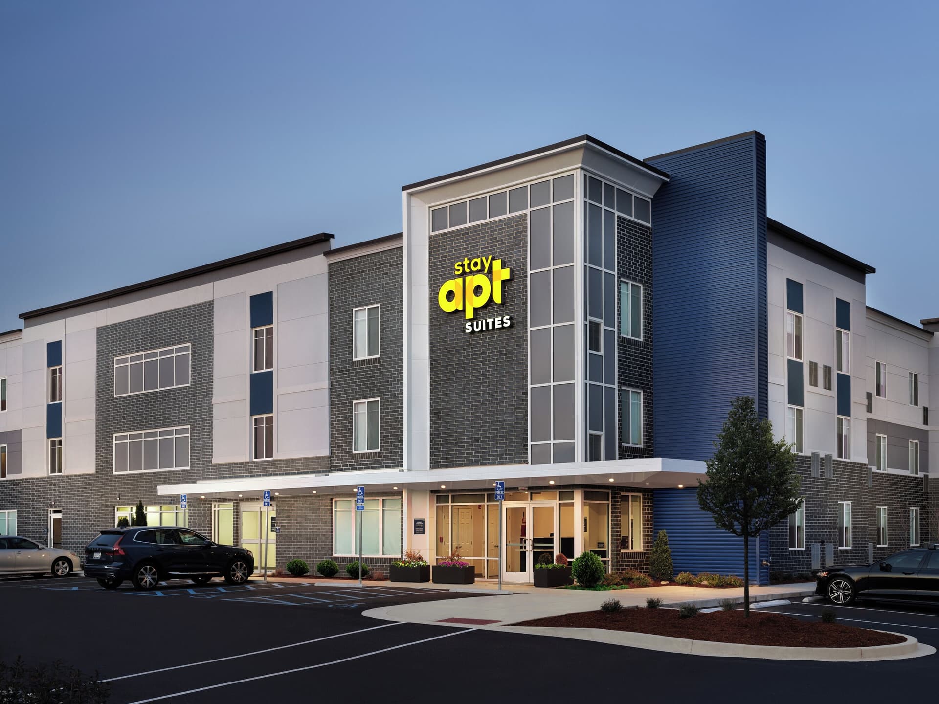 stayAPT Suites Atlanta-Newnan