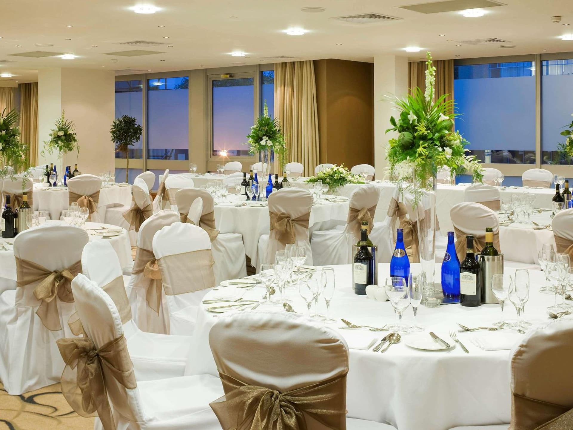 Holland House Hotel Cardiff By Sunday