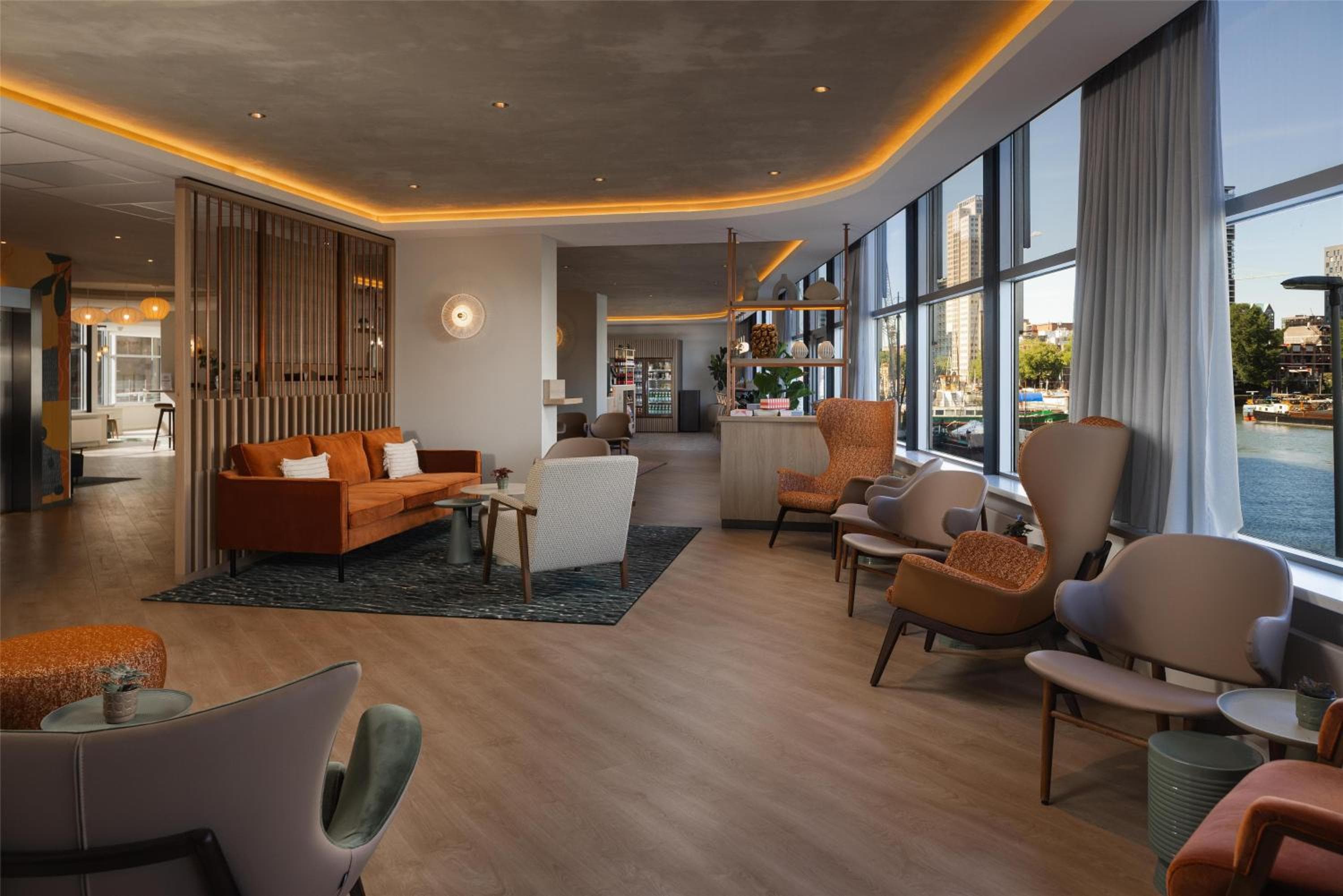 DoubleTree by Hilton Rotterdam Centre