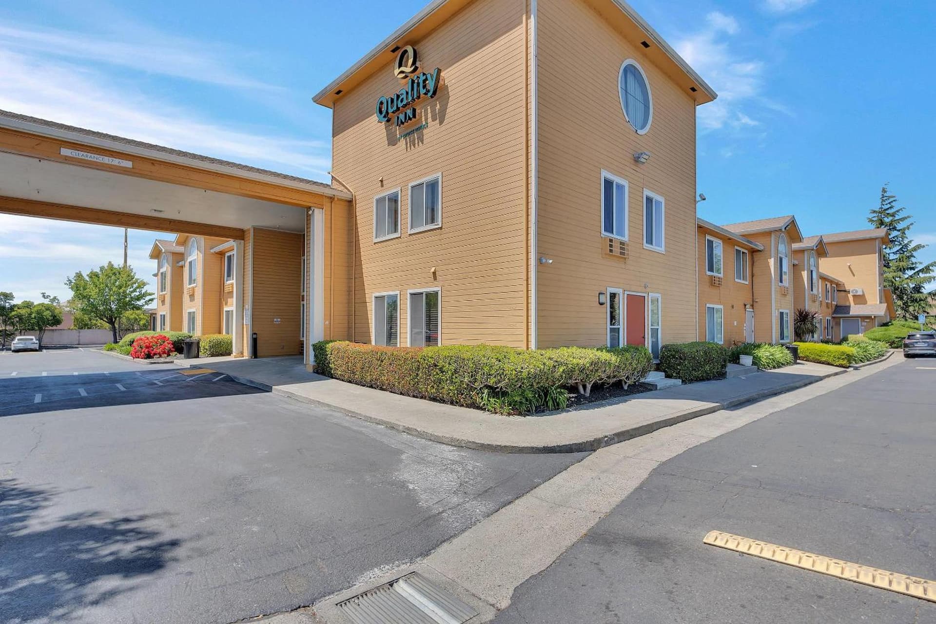 Quality Inn near Six Flags Discovery Kingdom-Napa Valley