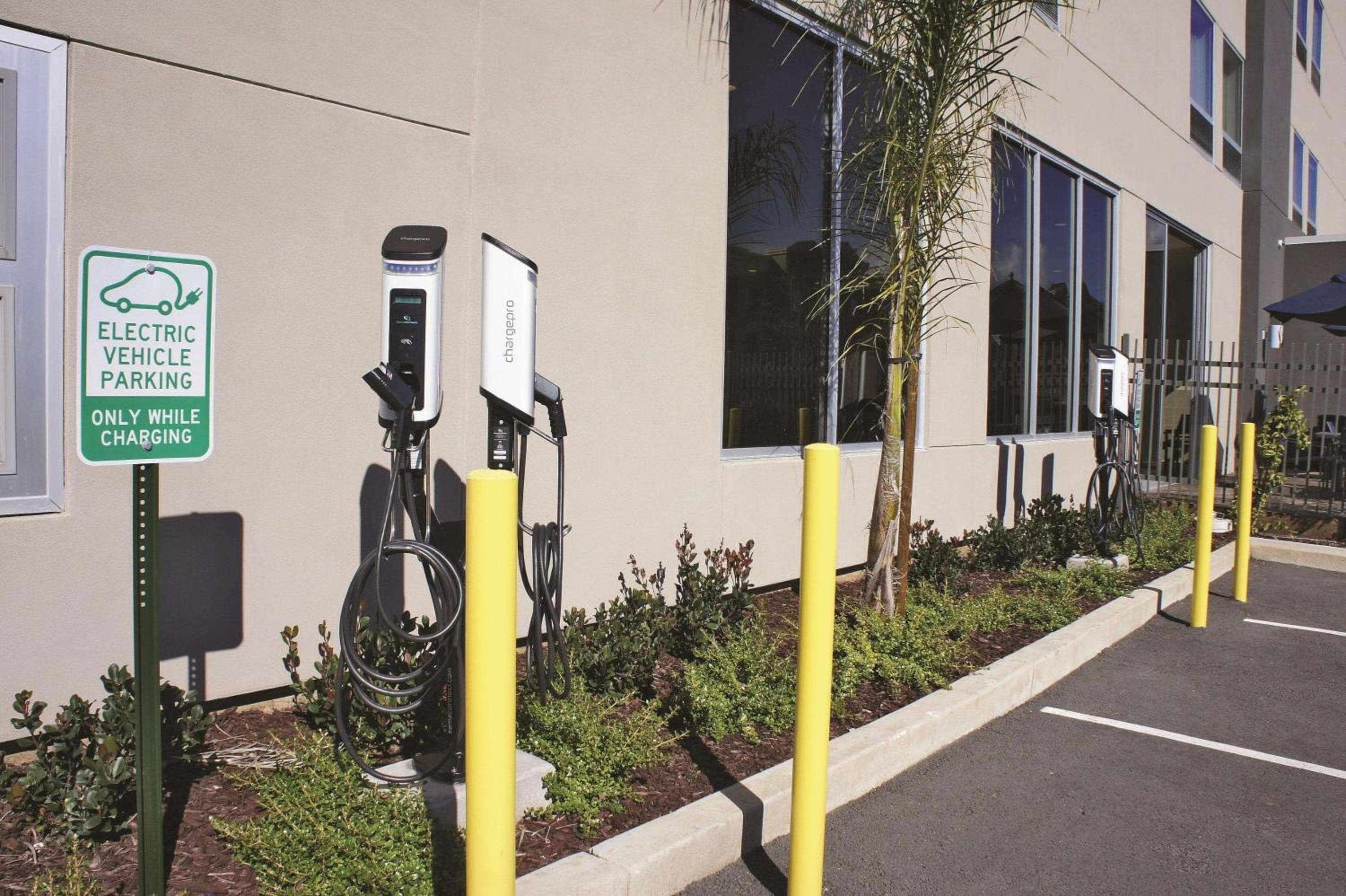 La Quinta Inn & Suites by Wyndham Morgan Hill-San Jose South