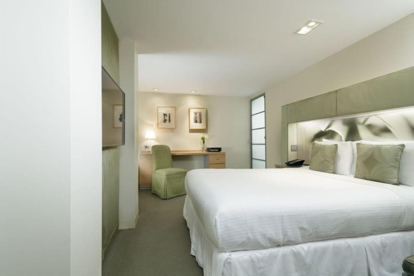 Shoreham Hotel