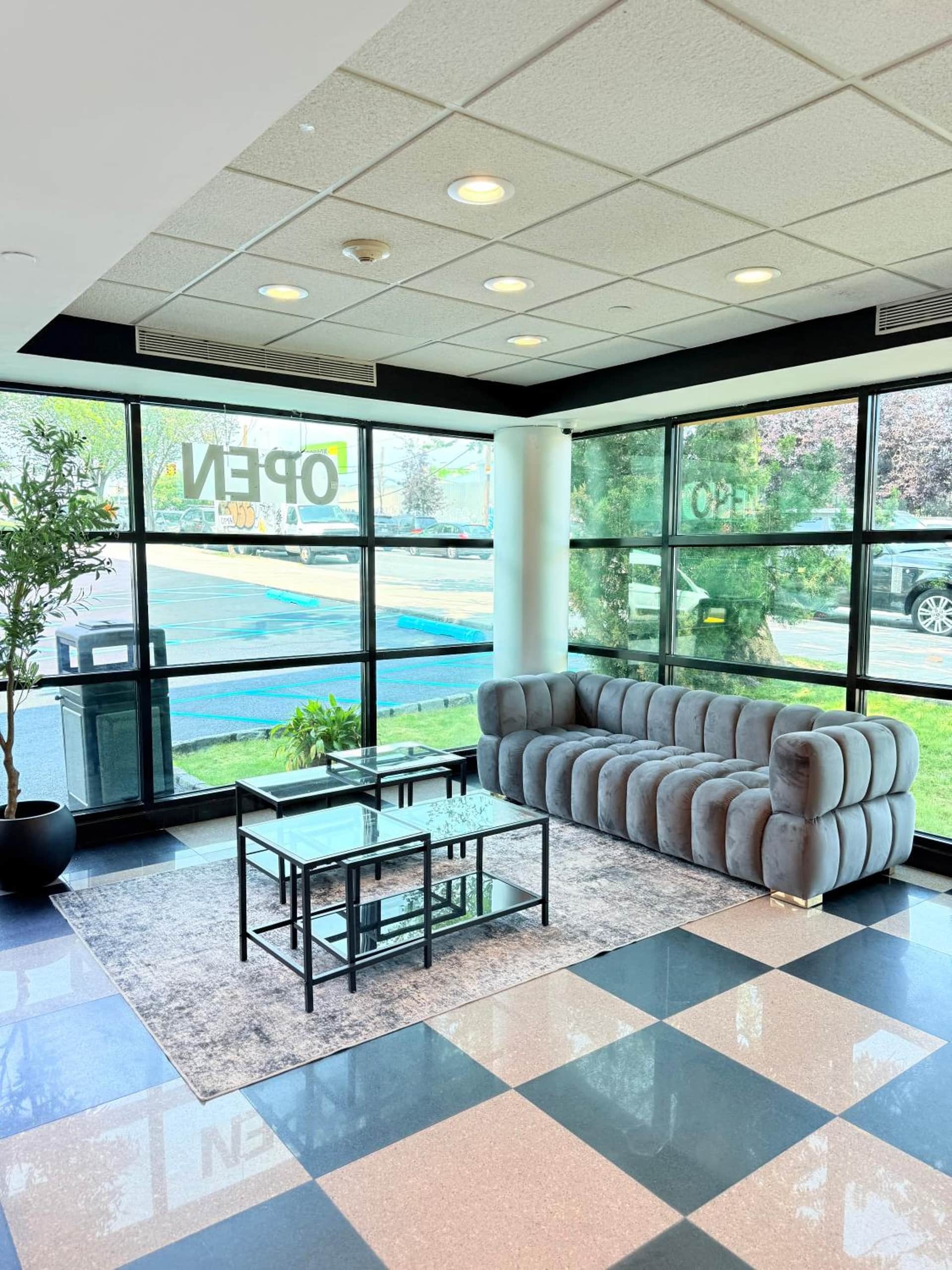 Nova Hotel Bronx
