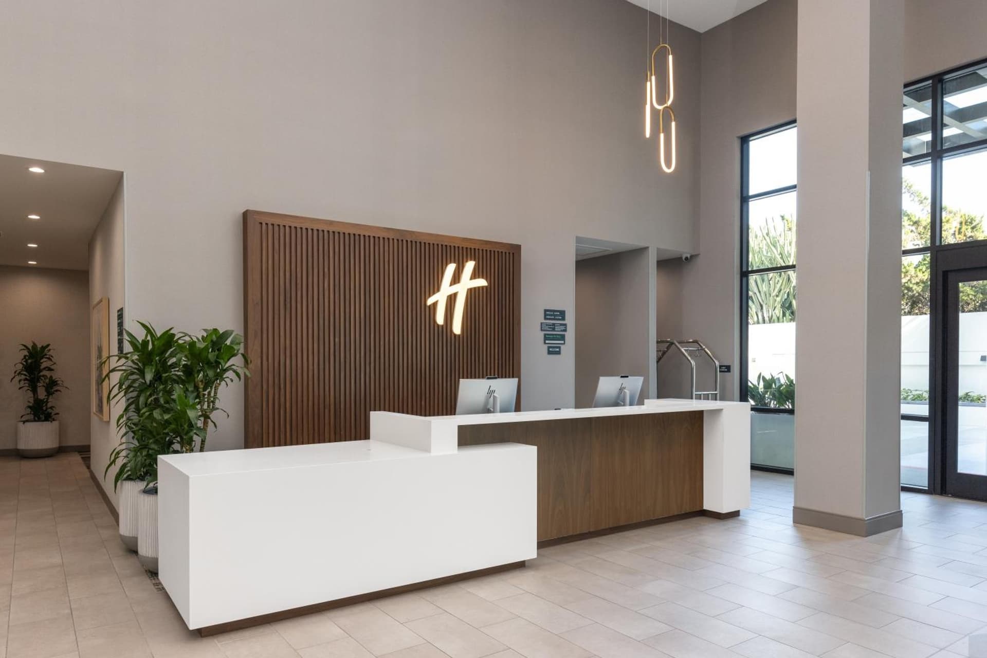 Holiday Inn & Suites Monterey Park Los Angeles, an IHG Hotel