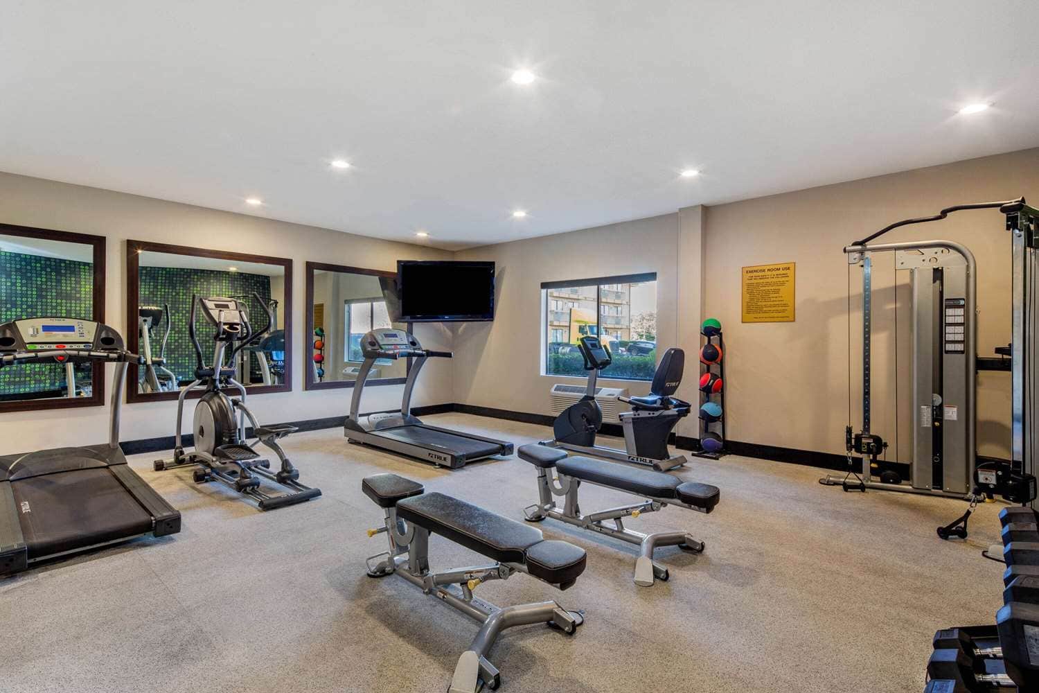 La Quinta Inn & Suites by Wyndham Oakland - Hayward