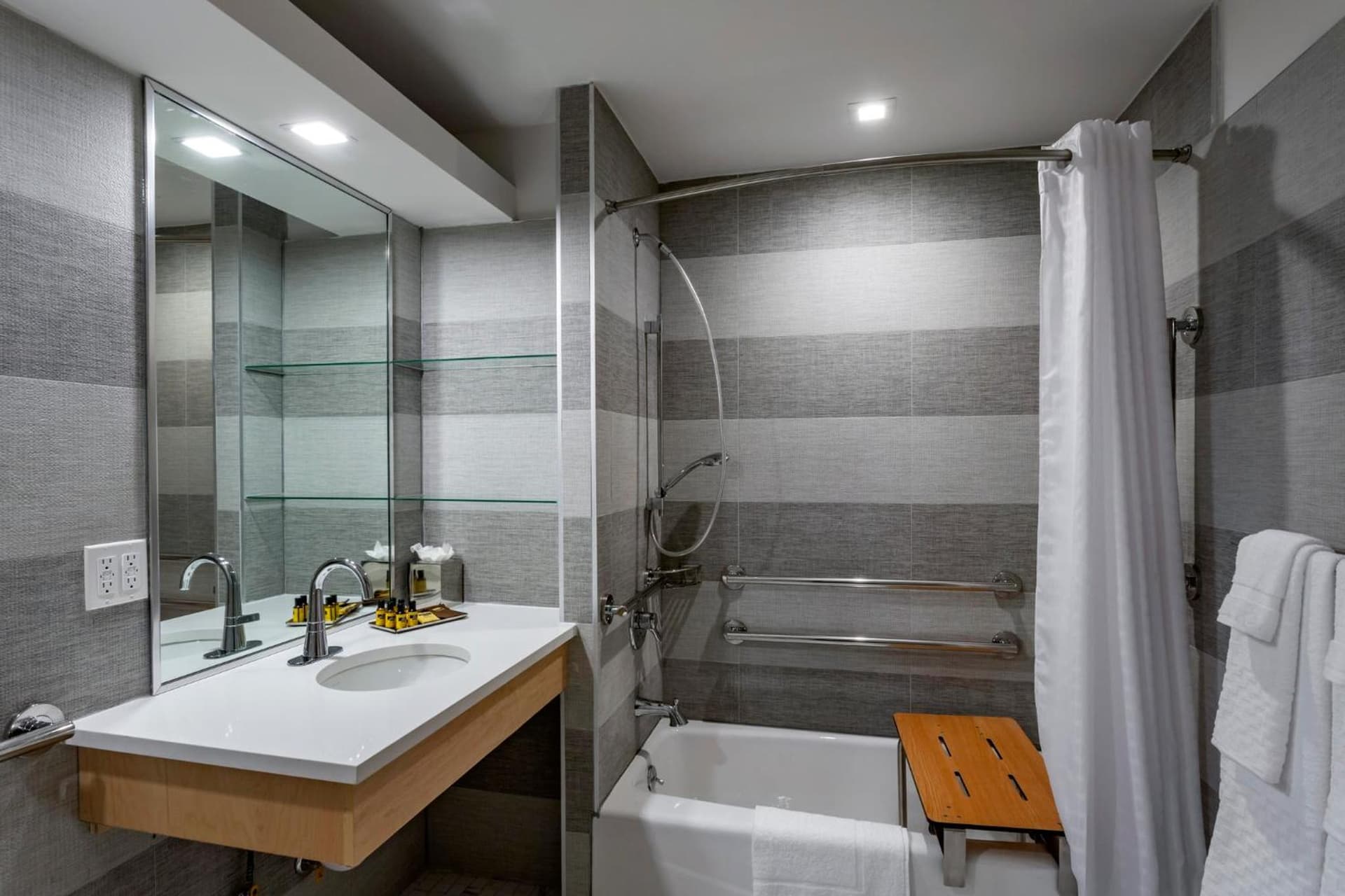 Best Western PLUS SOHO HOTEL