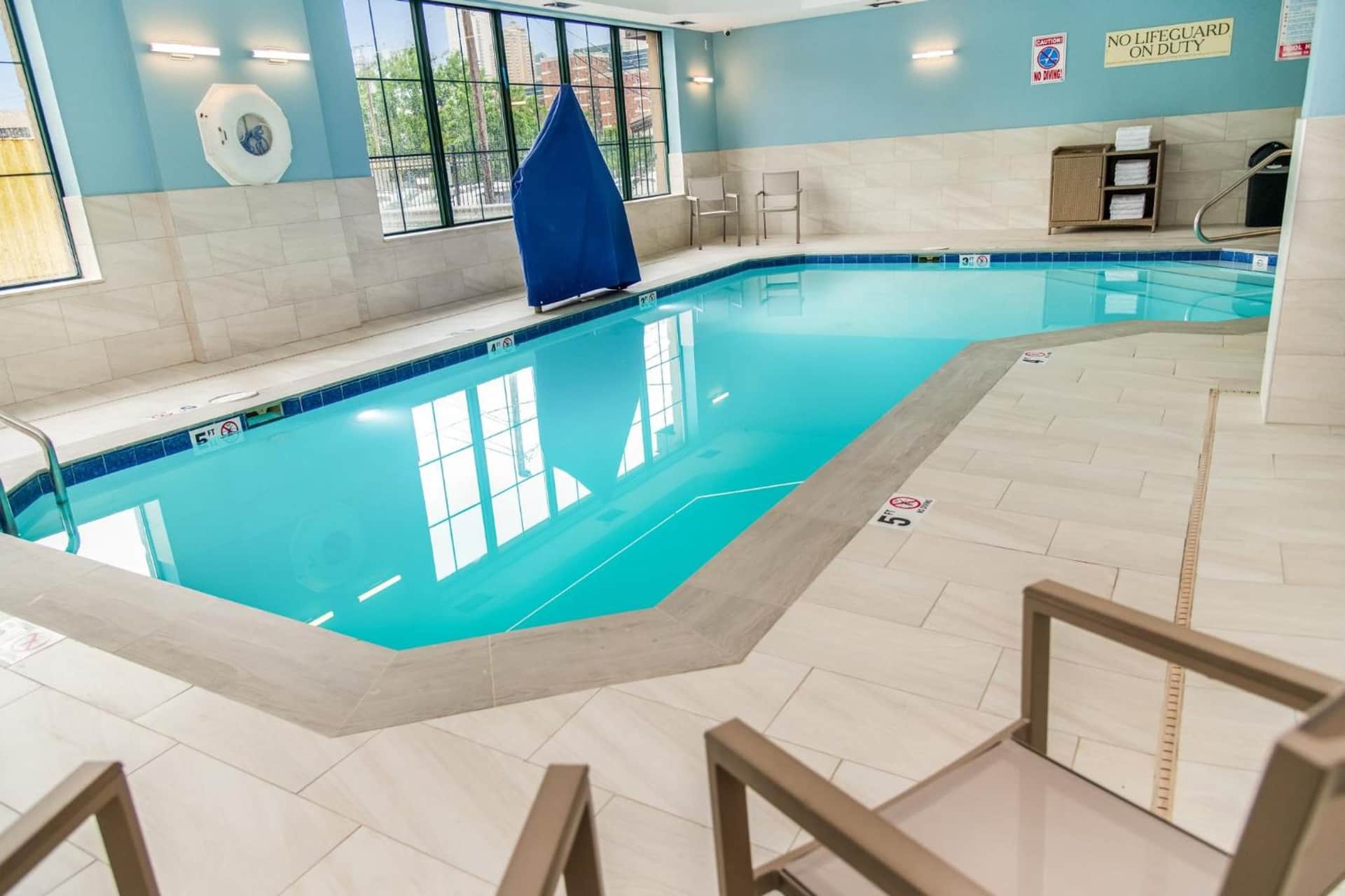 Holiday Inn Express Hotel & Suites Pittsburgh-South Side by IHG