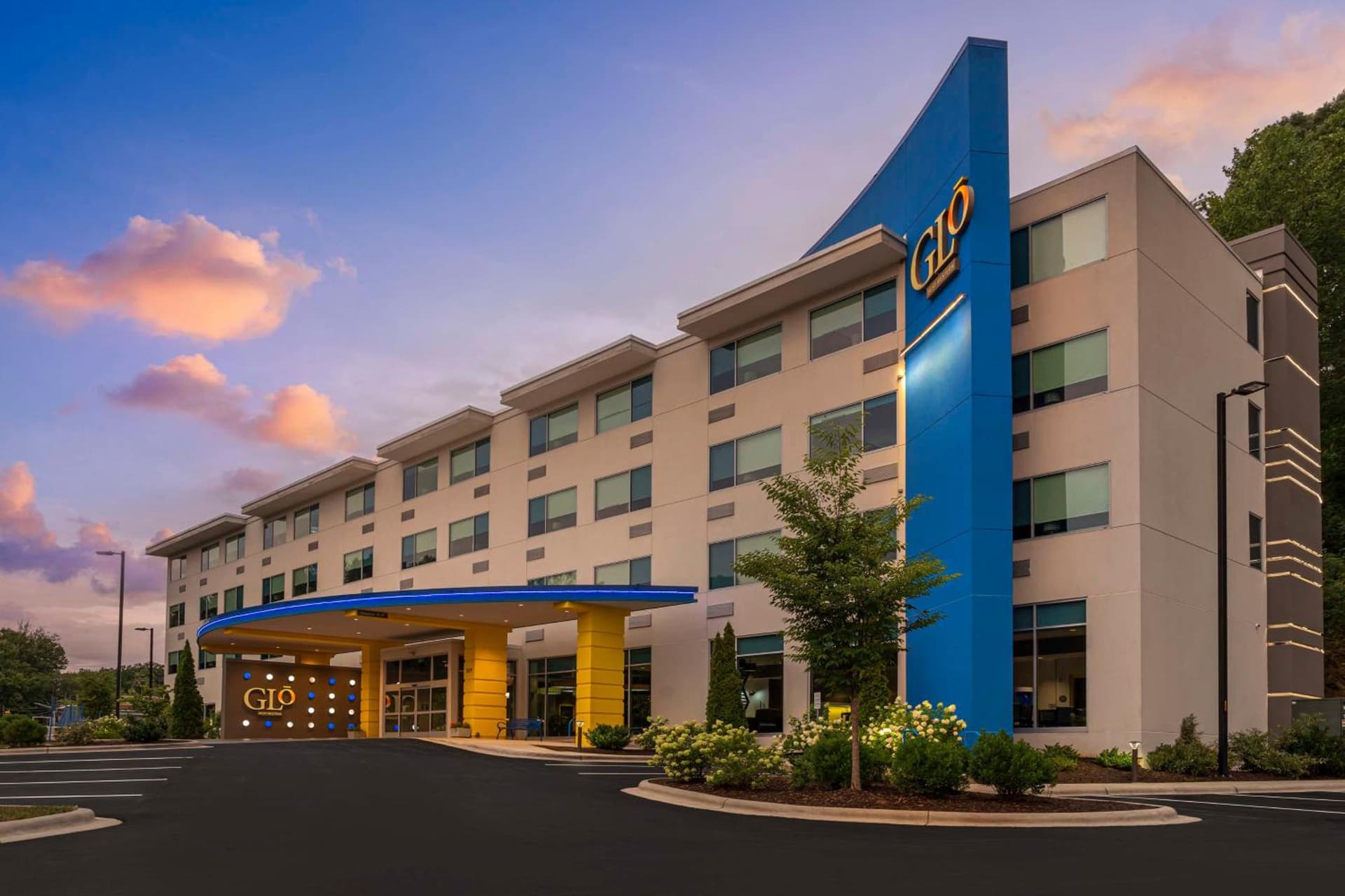 GLo Hotel Asheville-Blue Ridge Parkway