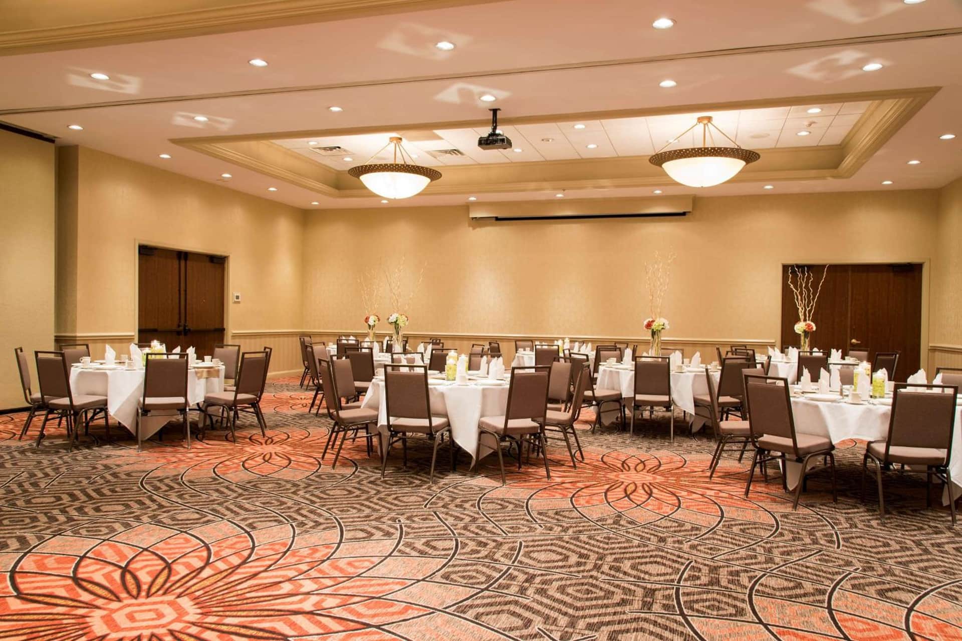 DoubleTree by Hilton Hotel Grand Rapids Airport