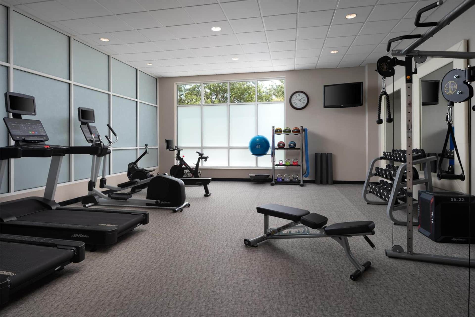 Embassy Suites by Hilton Charleston Airport Hotel & Convention Center