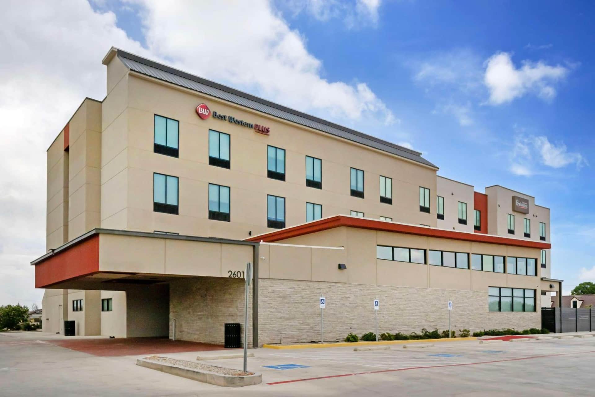 Best Western Plus Executive Residency Carlsbad Hotel