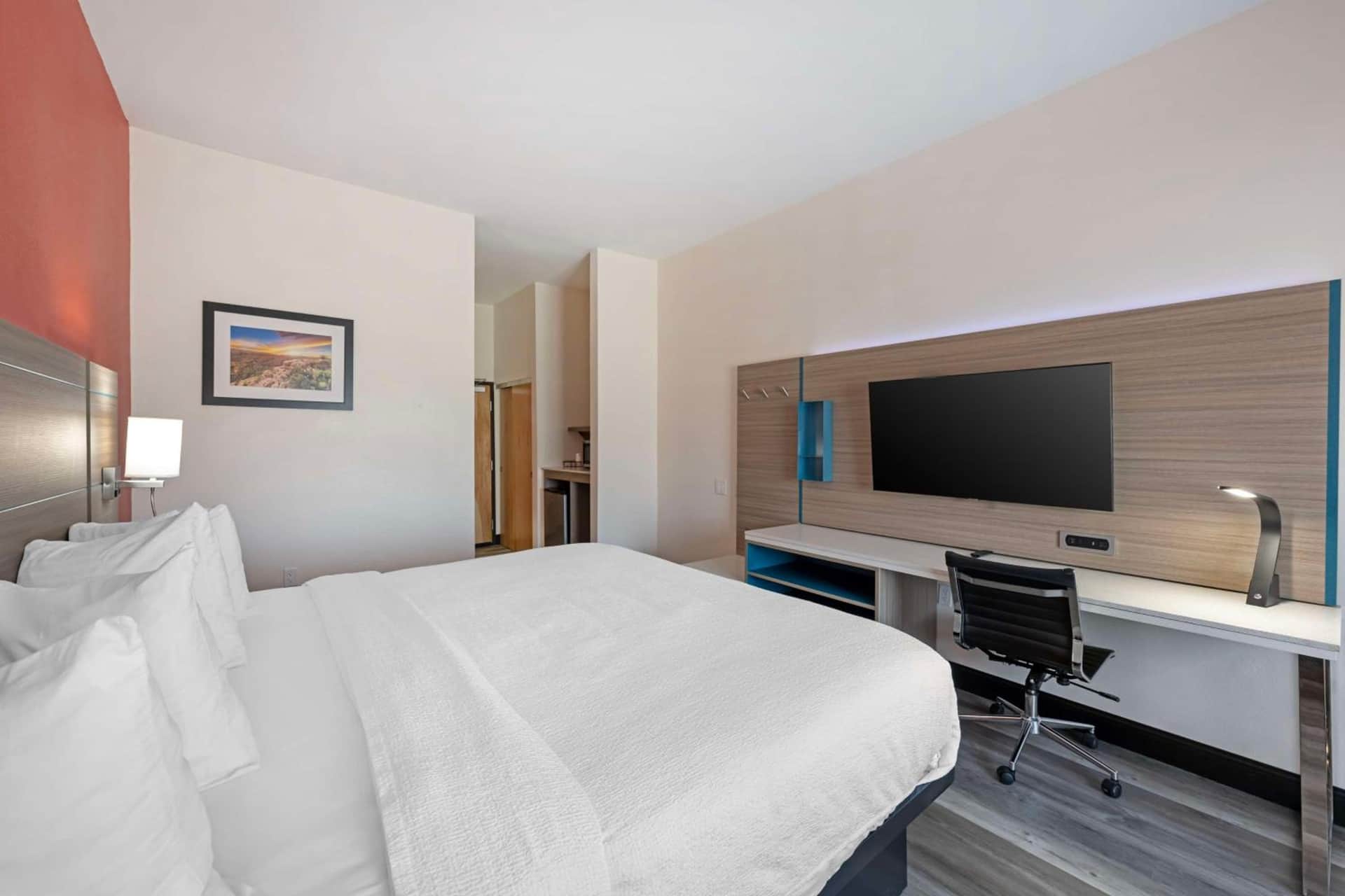 Best Western Plus Executive Residency Carlsbad Hotel