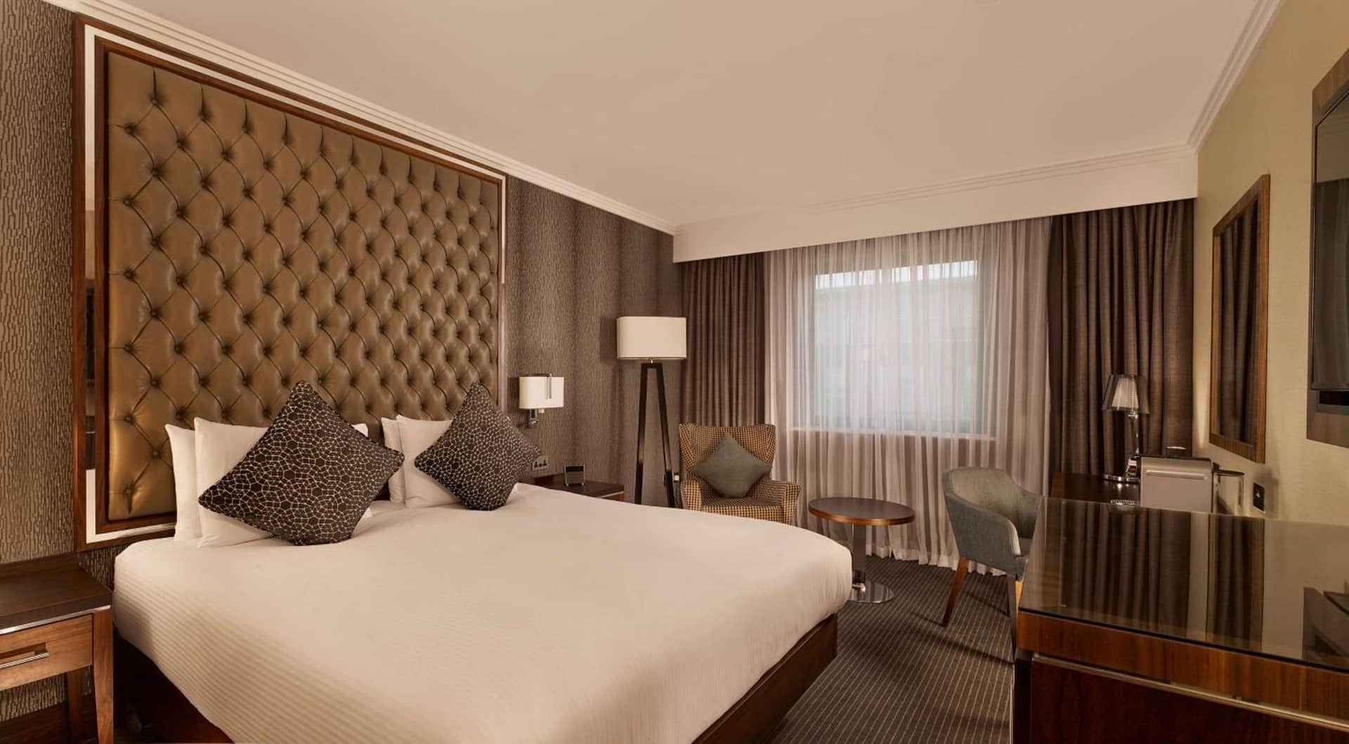 DoubleTree by Hilton Woking