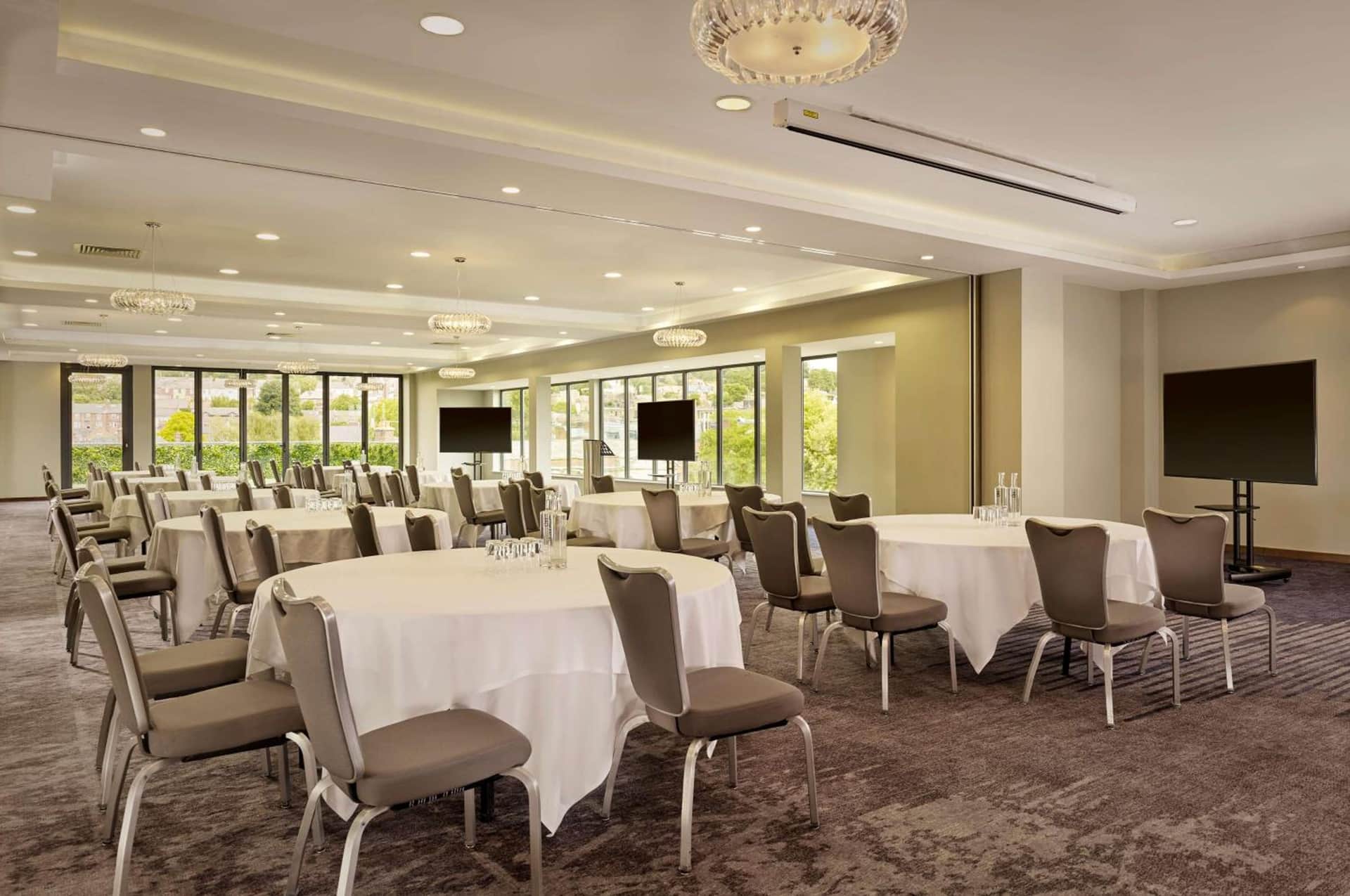 DoubleTree by Hilton Lincoln