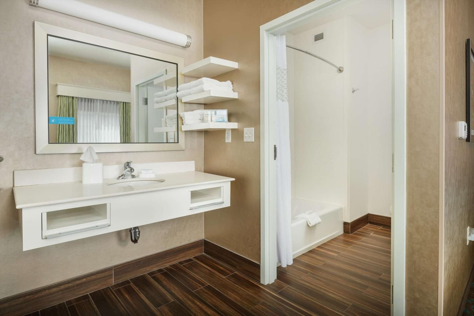 Hampton Inn & Suites by Hilton Portland Hillsboro