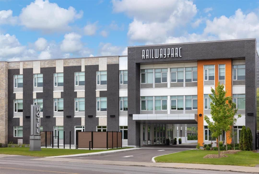 Hotel Railwayparc Montreal, Tapestry Collection by Hilton