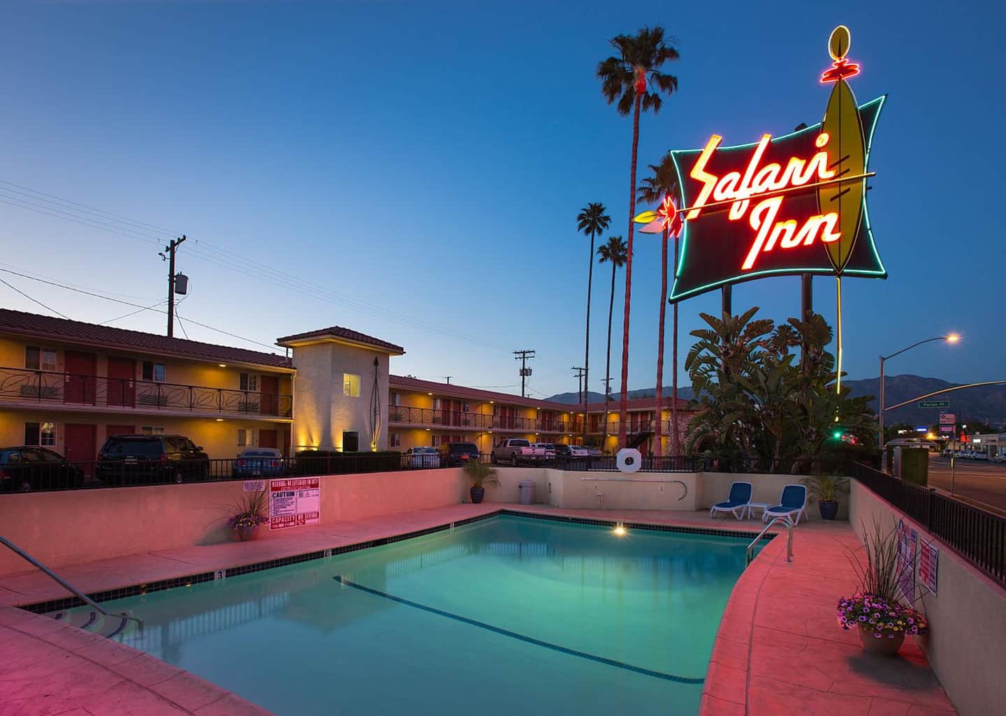Safari Inn, a Coast Hotel