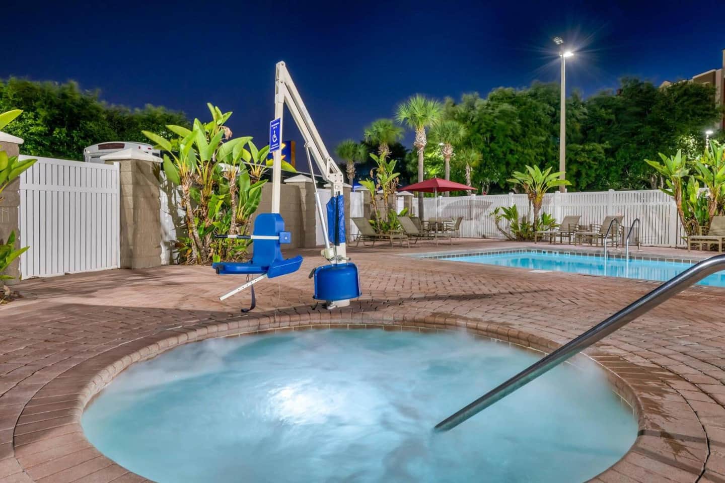 Comfort Suites Near Universal Orlando Resort