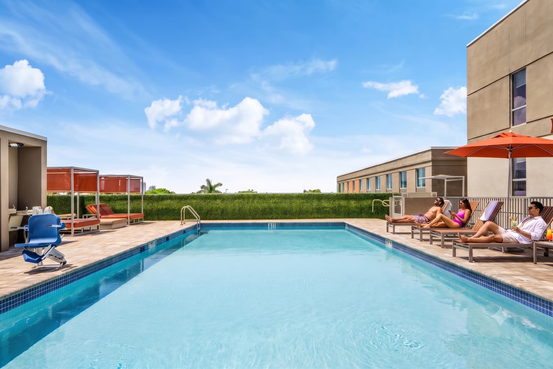 Holiday Inn Express Fort Lauderdale Cruise Airport