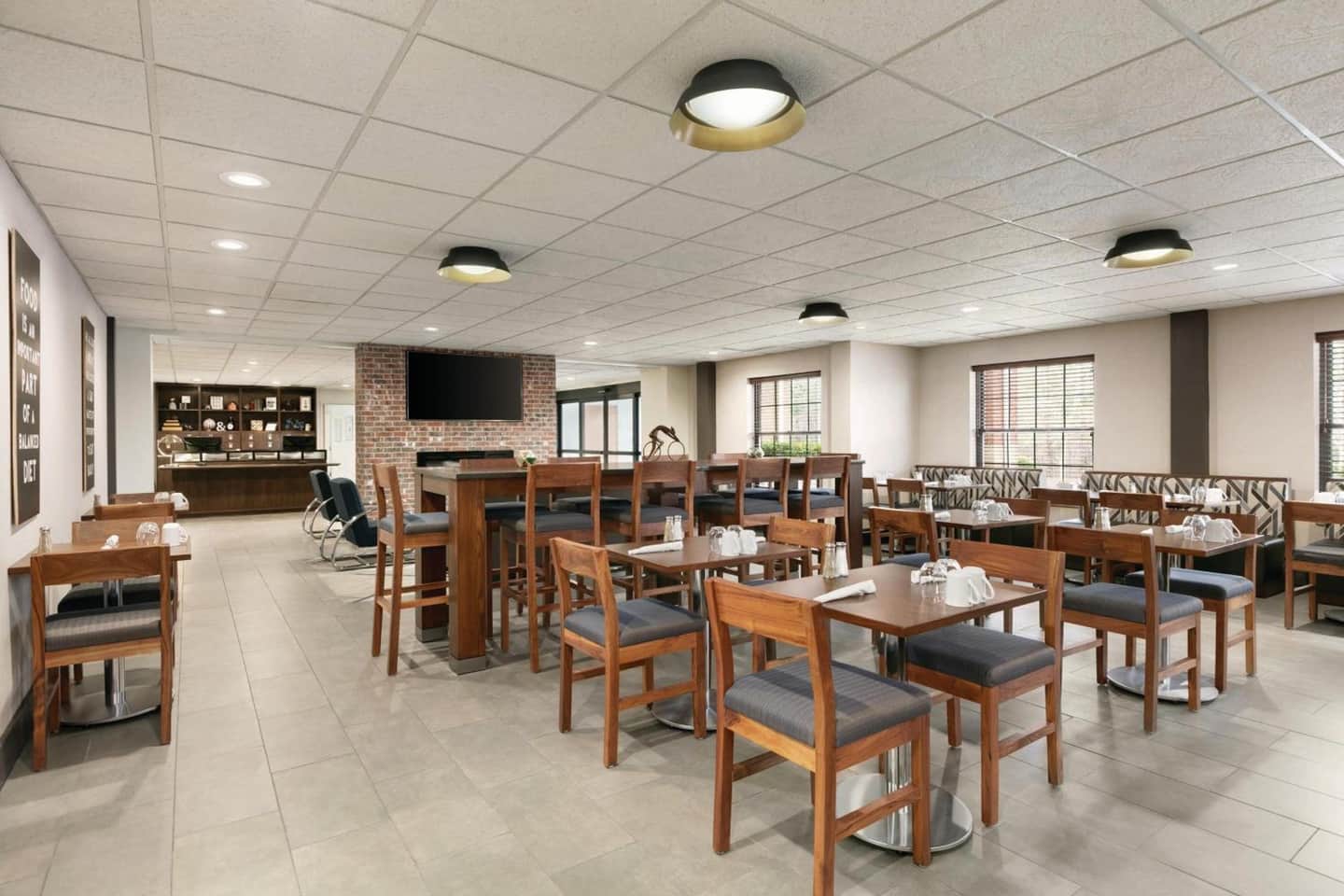 Four Points by Sheraton Raleigh Arena
