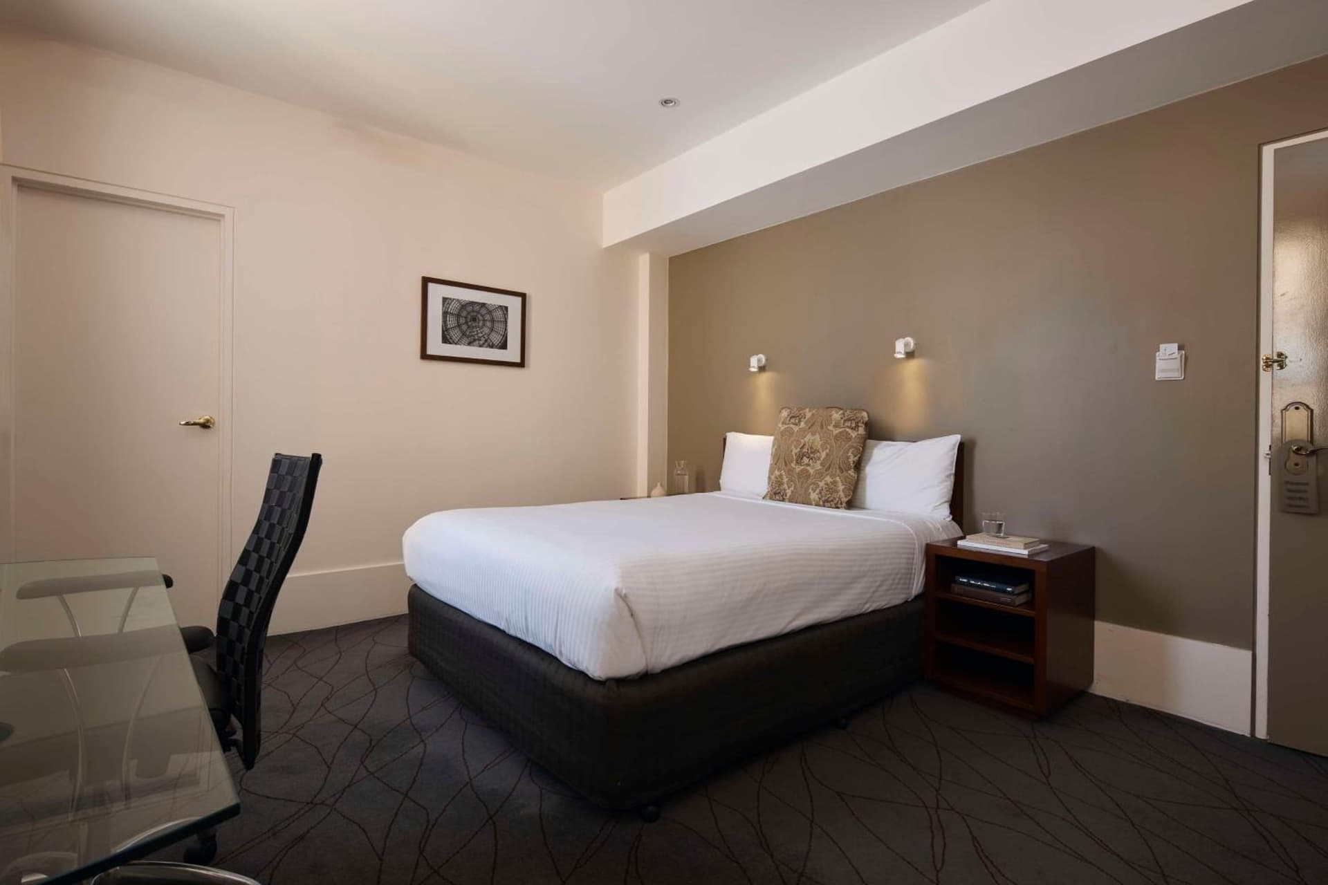 The Victoria Hotel Melbourne