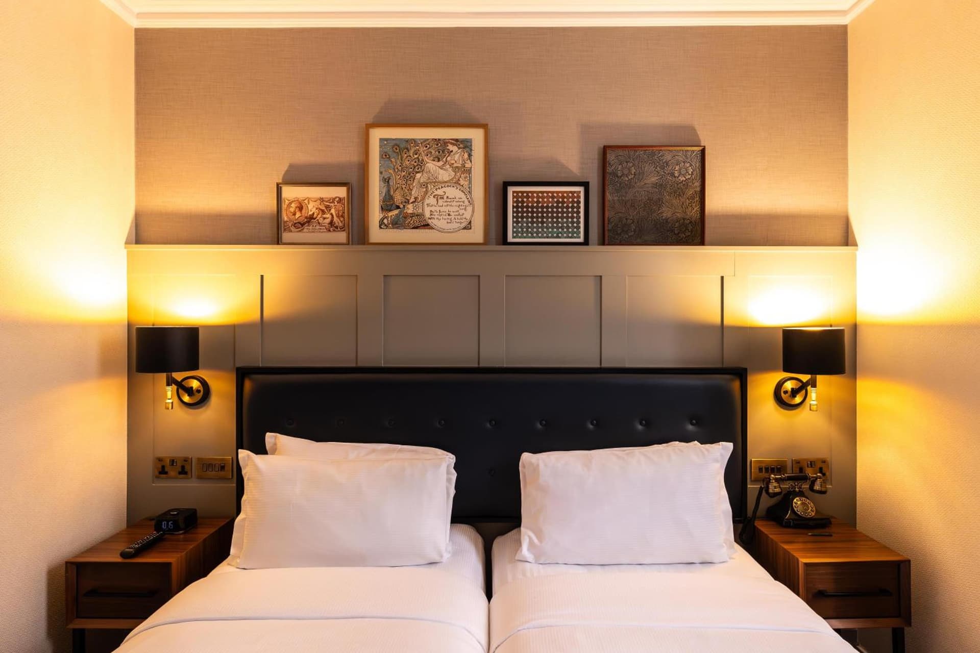 100 Queen's Gate Hotel London Kensington, Curio Collection by Hilton