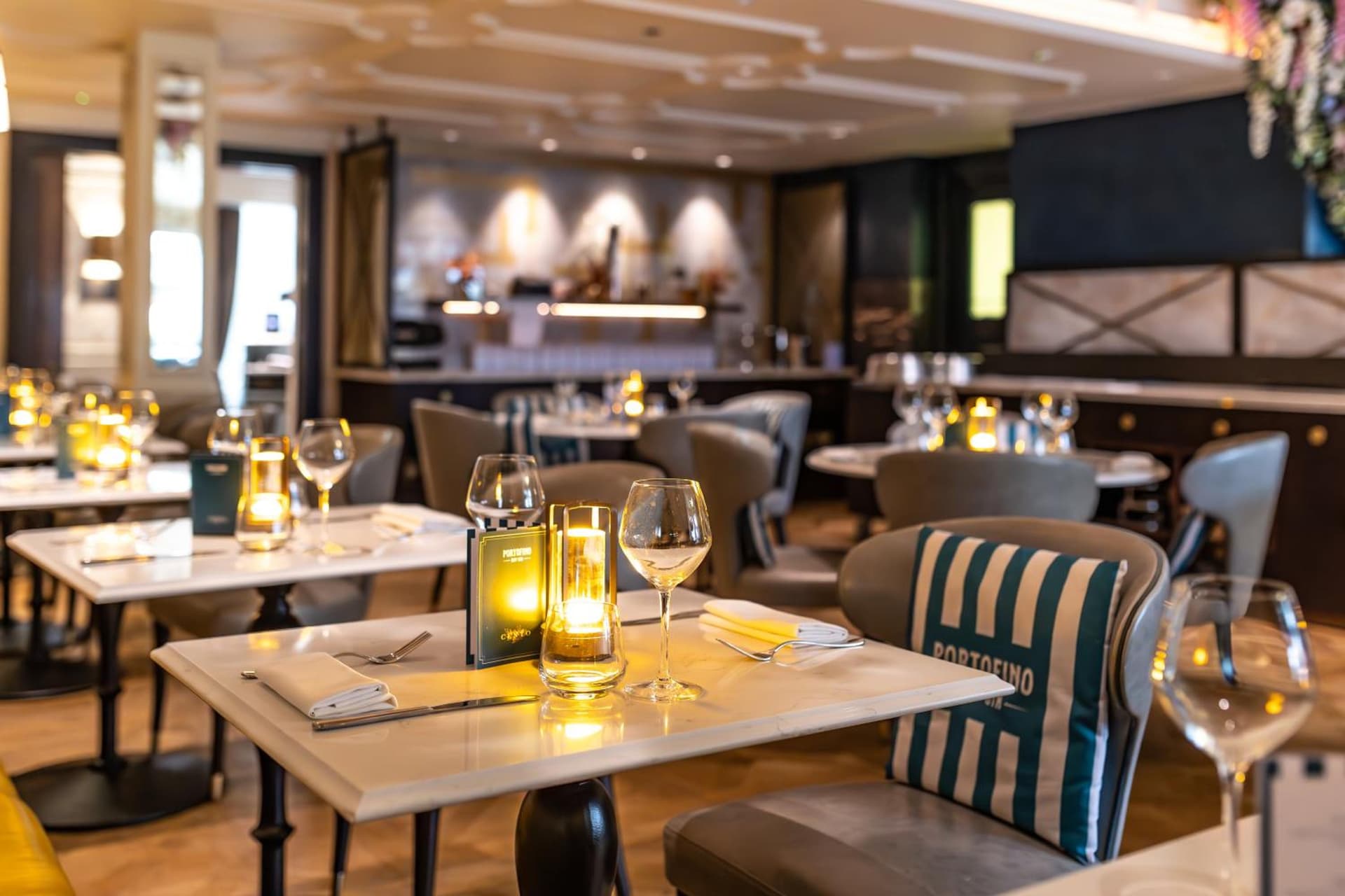 100 Queen's Gate Hotel London Kensington, Curio Collection by Hilton