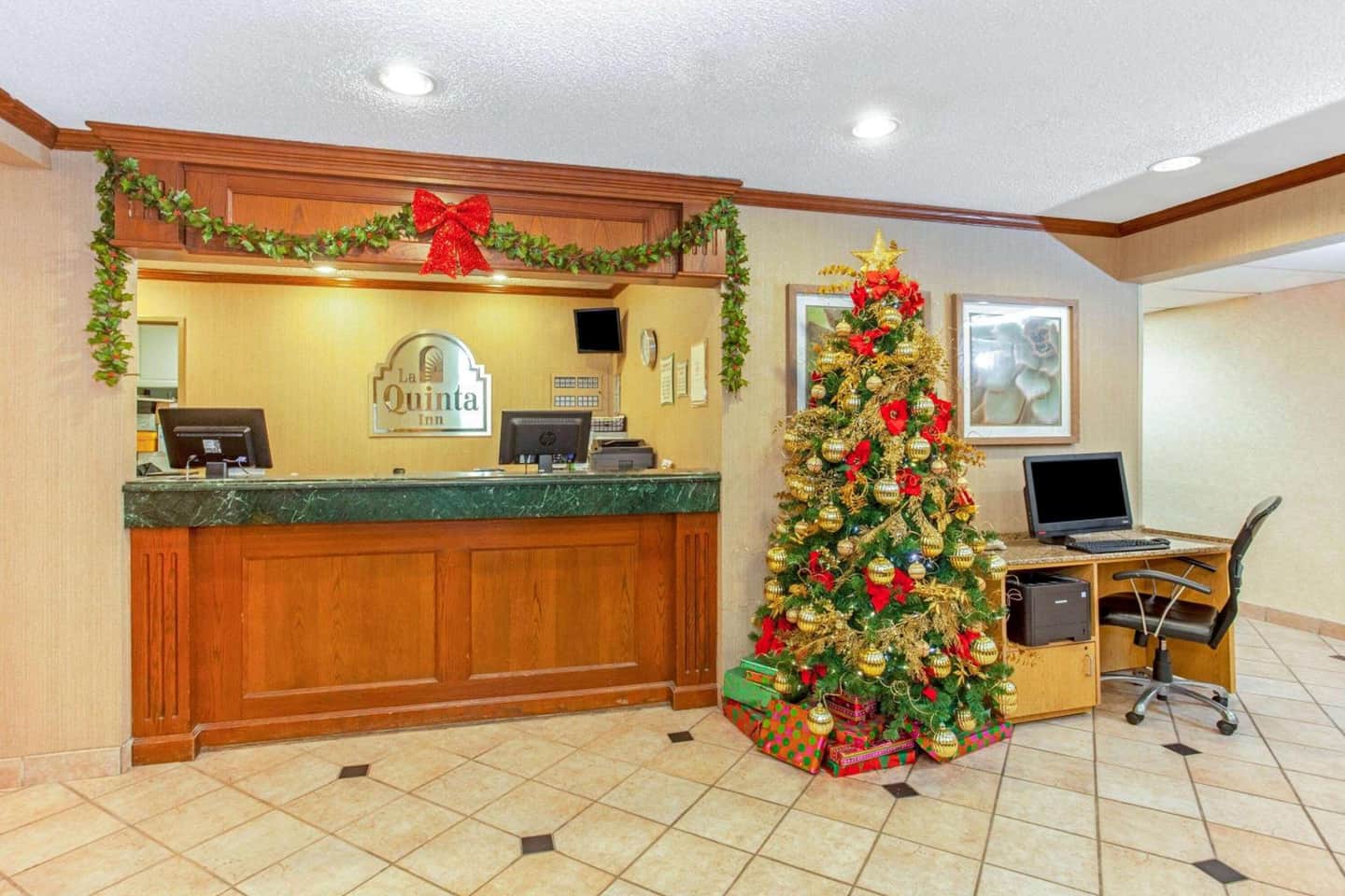 La Quinta Inn by Wyndham Milwaukee Airport / Oak Creek