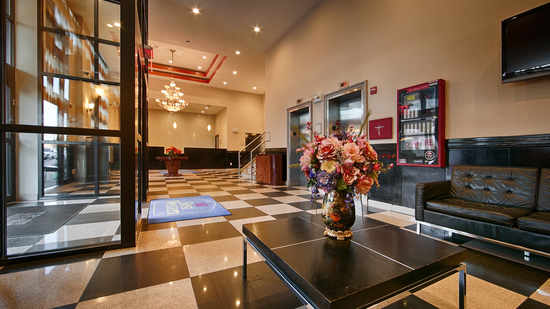 Best Western Plus Plaza Hotel