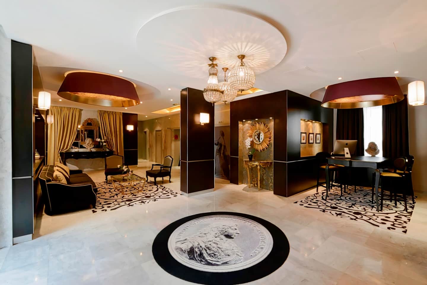 Hôtel Le Versailles