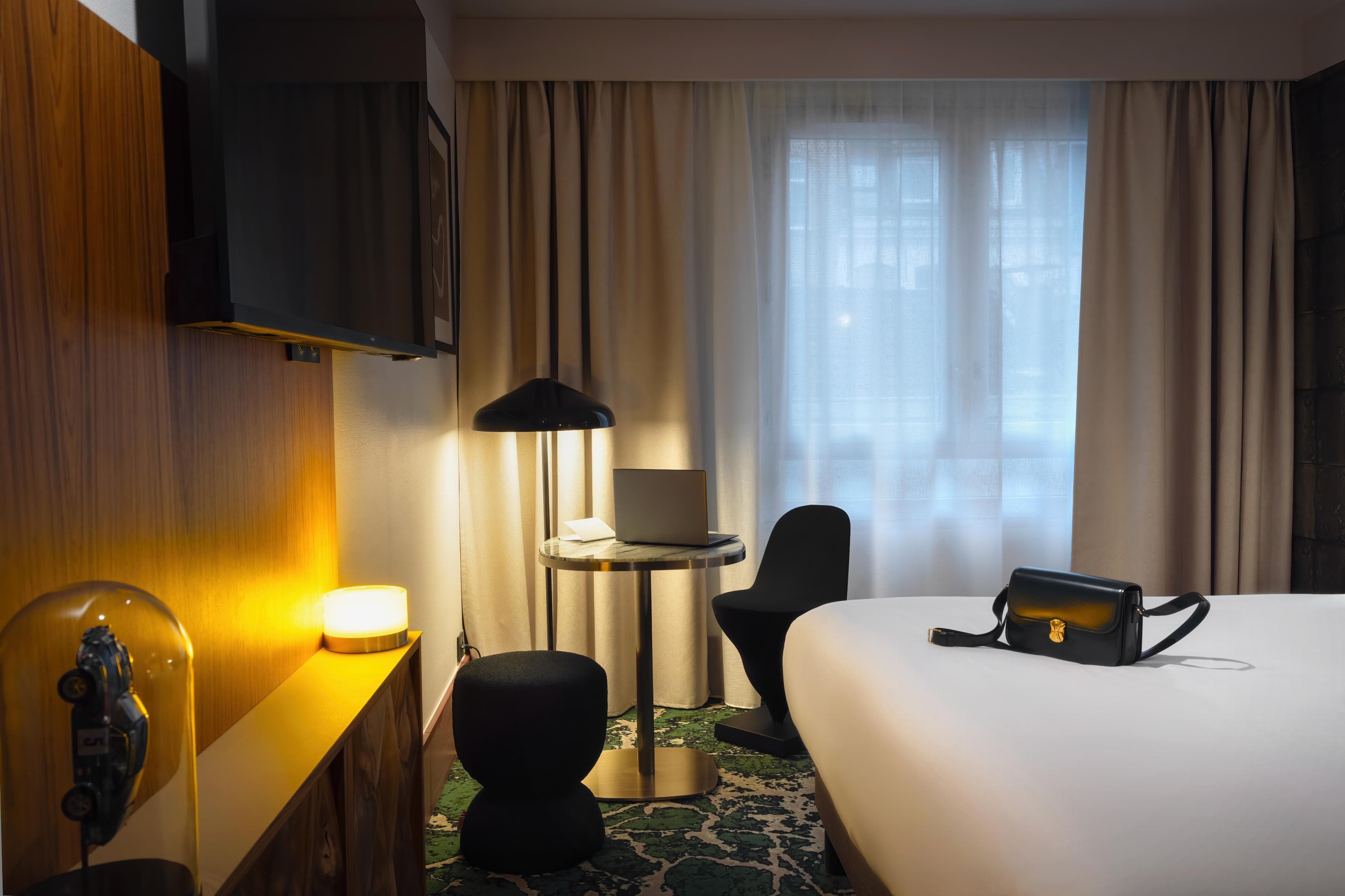 Maison Louise Lille Centre - Handwritten Collection