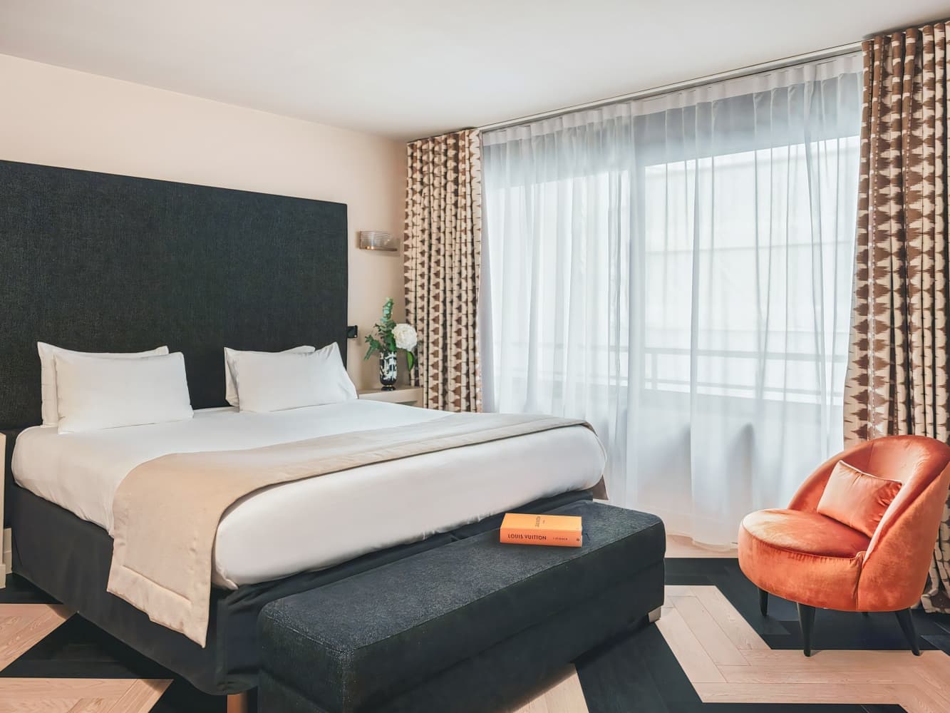 Rayz Private Suites