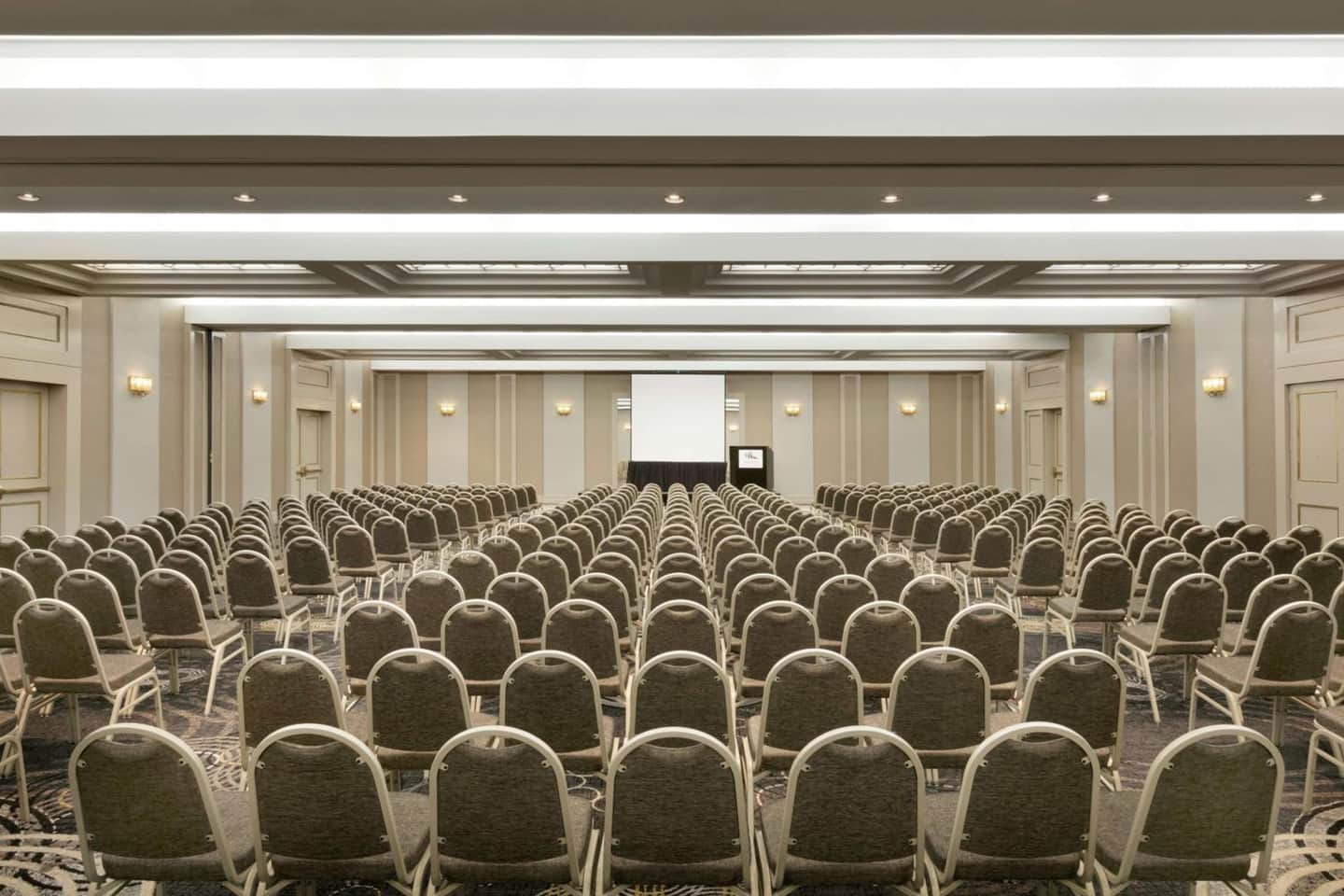 DoubleTree by Hilton New York LaGuardia