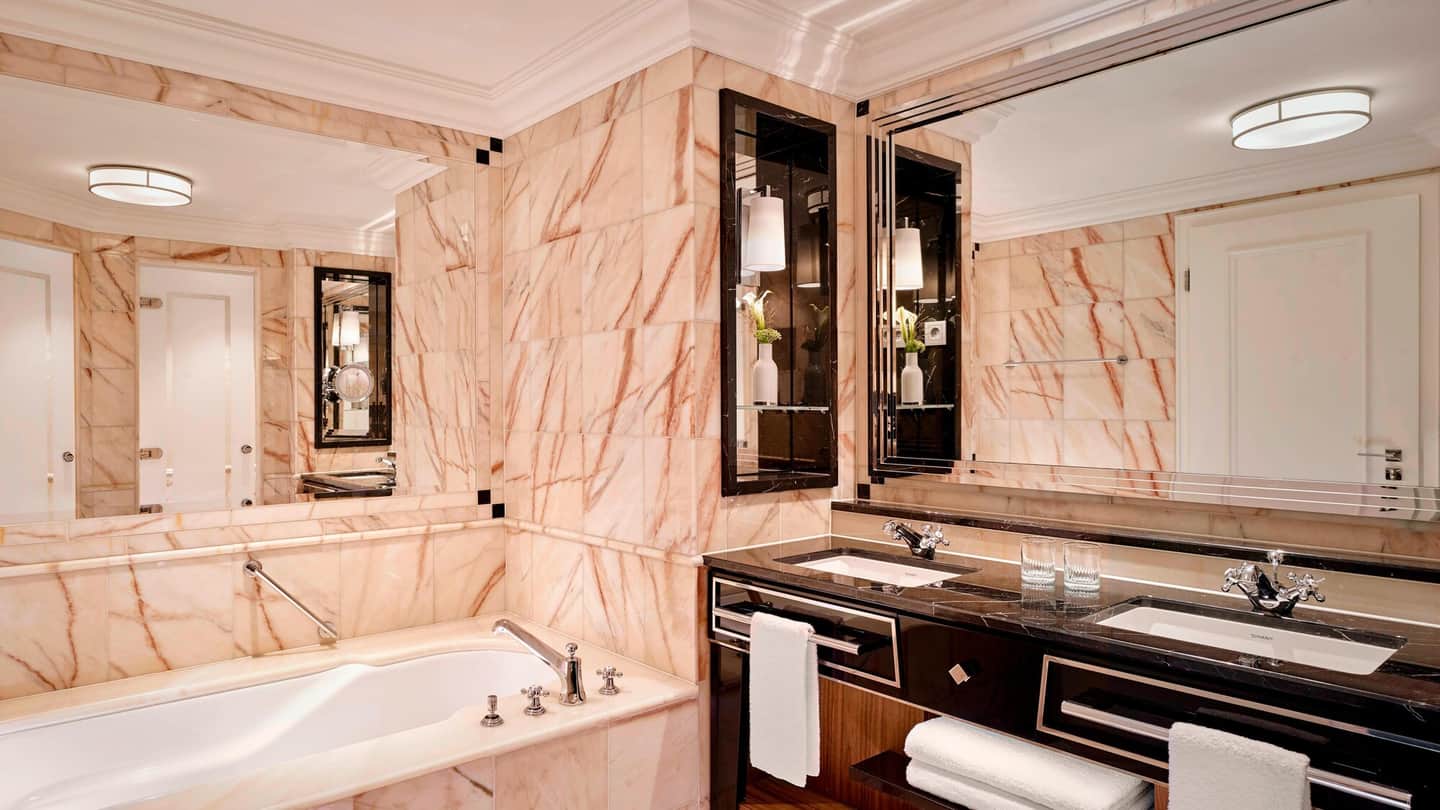 The Ritz-Carlton, Berlin