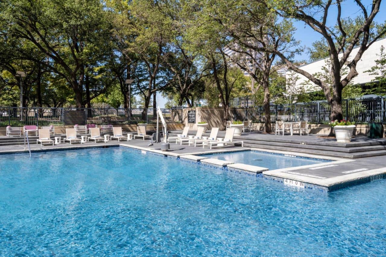 Hilton Dallas Lincoln Centre