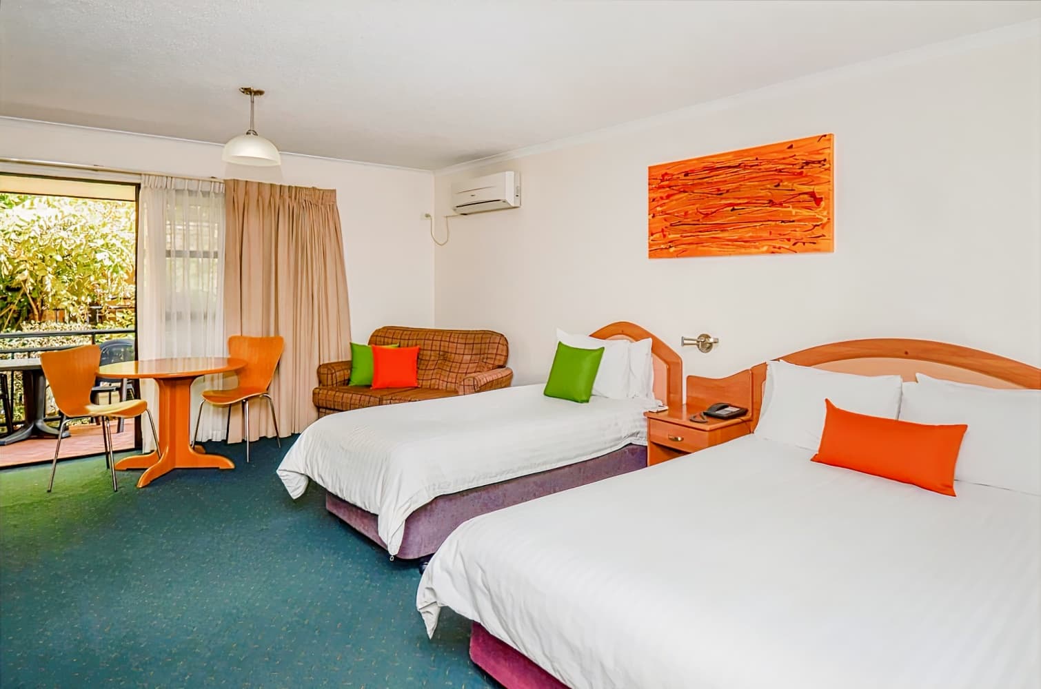 Pegasus Motor Inn & Serviced Apartments