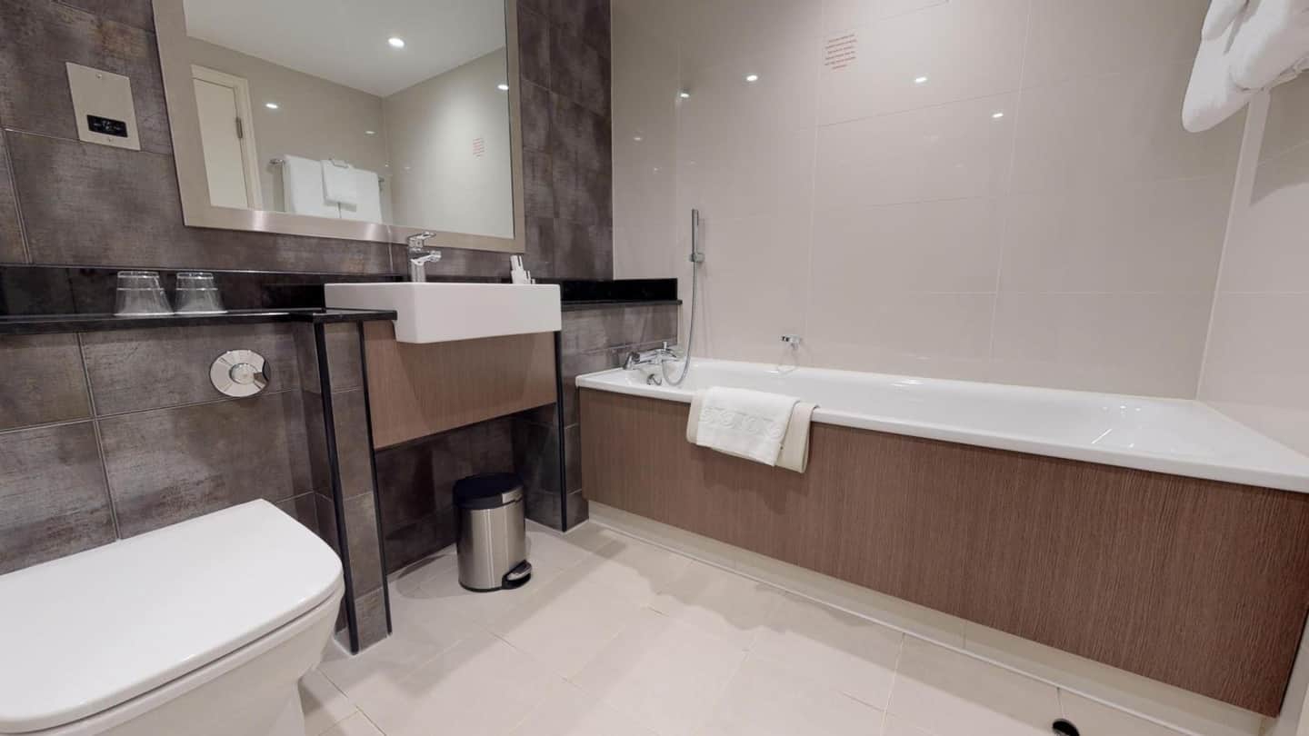 Holiday Inn London Kensington High Street